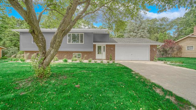 5939 W Van Gogh Trail, La Porte, IN 46350