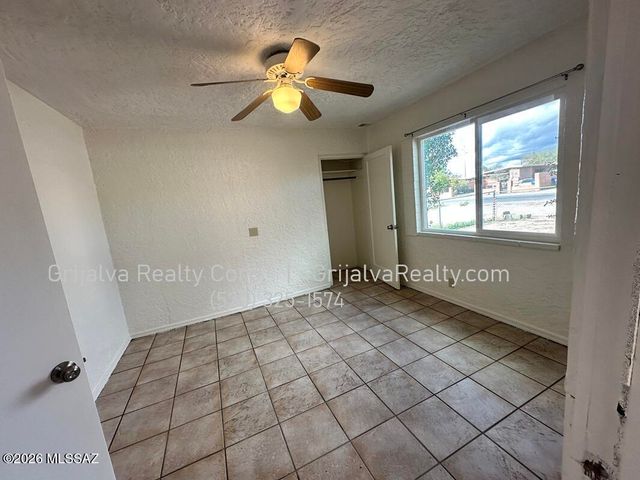 837 W Tipton Drive, Tucson, AZ 85705