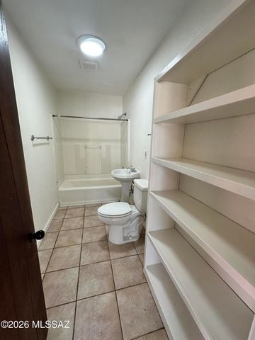 837 W Tipton Drive, Tucson, AZ 85705