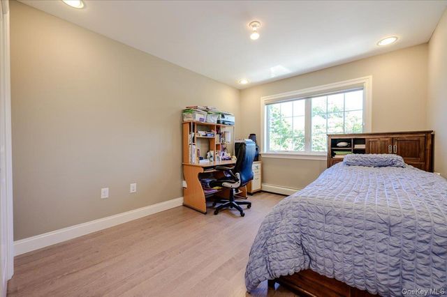 345 Washington Avenue, Cedarhurst, NY 11516