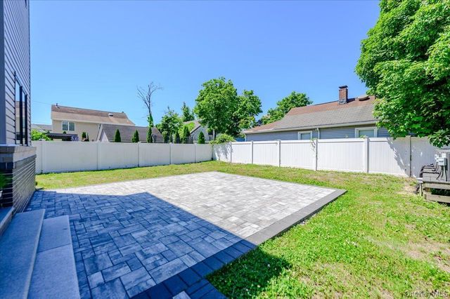 345 Washington Avenue, Cedarhurst, NY 11516