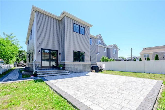 345 Washington Avenue, Cedarhurst, NY 11516