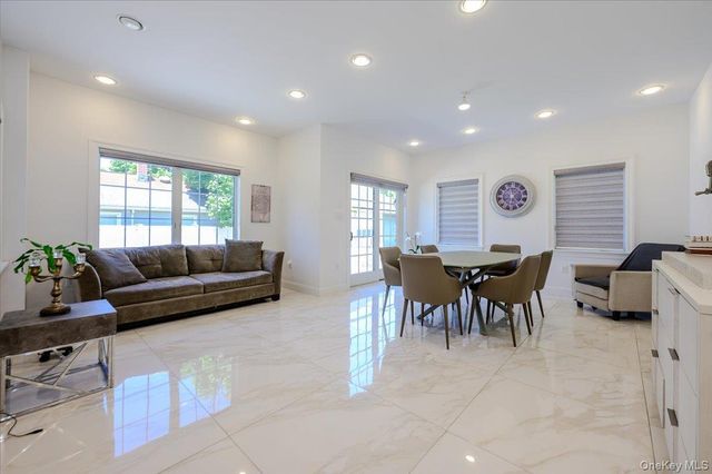 345 Washington Avenue, Cedarhurst, NY 11516