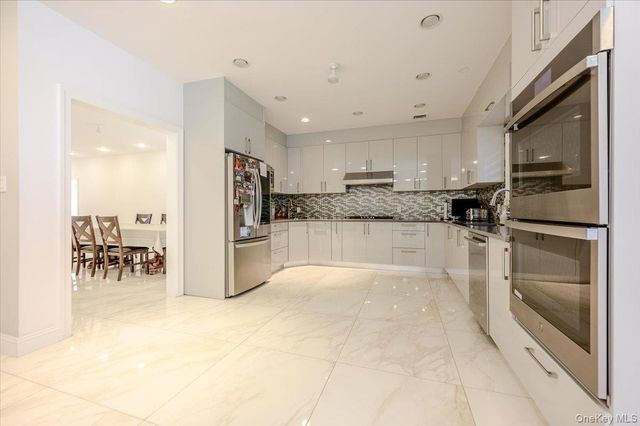 345 Washington Avenue, Cedarhurst, NY 11516