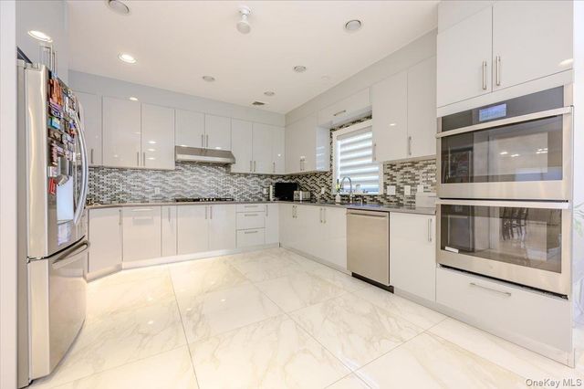 345 Washington Avenue, Cedarhurst, NY 11516