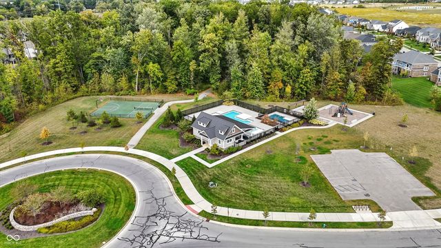 5130 Melbourne Place, Zionsville, IN 46077