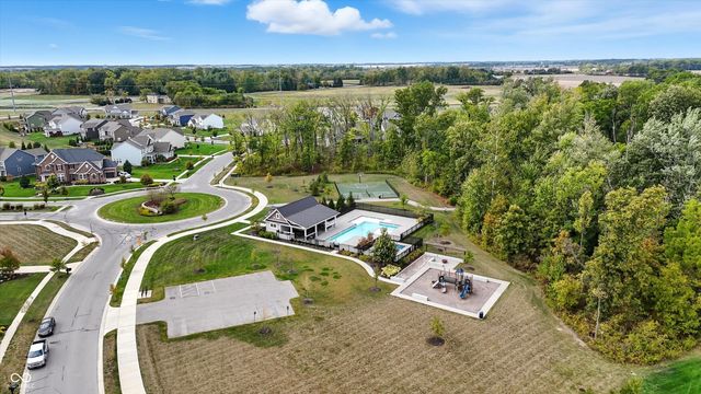 5130 Melbourne Place, Zionsville, IN 46077