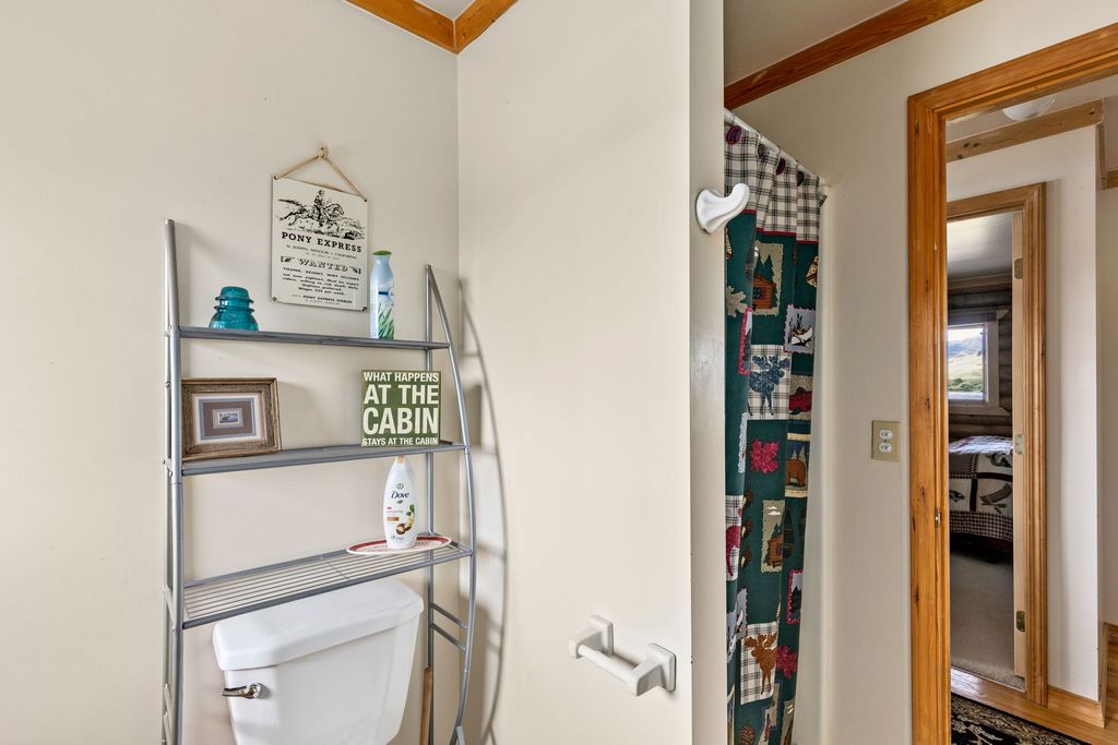 2107 Old Us Highway 91, Cascade, MT 59421 photo 16