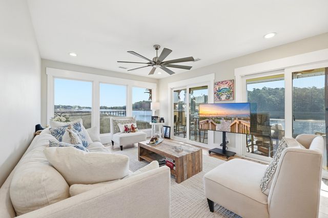 4537 Landing Rd., Little River, SC 29566