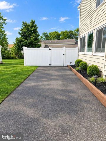 272 MAIN ST, Hamilton Twp, NJ 08620