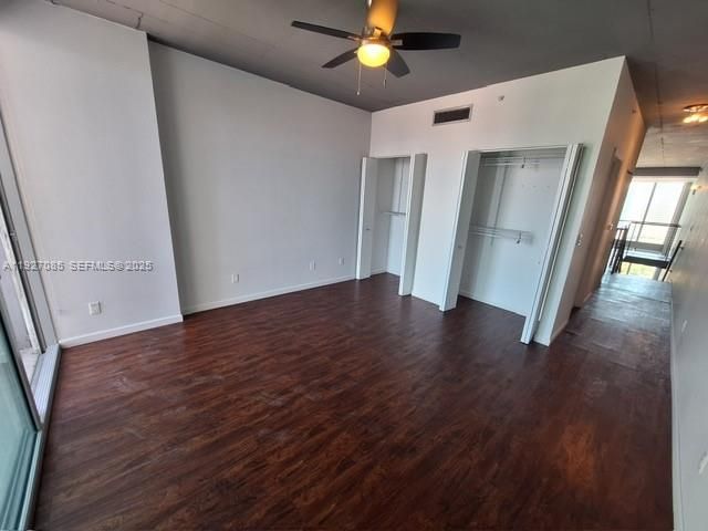 690 SW 1st Ct 2711, Miami, FL 33130