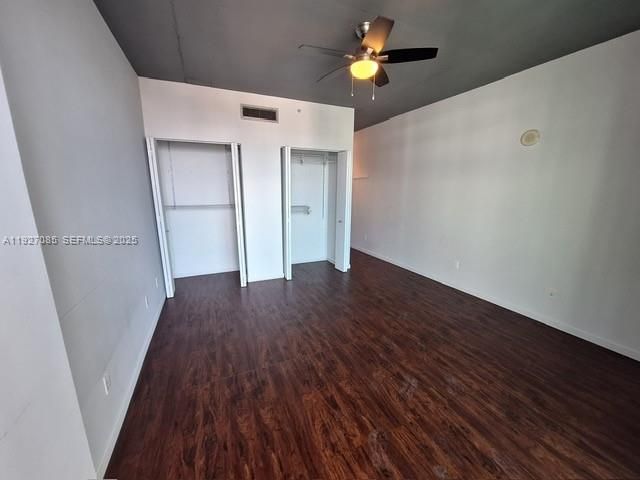 690 SW 1st Ct 2711, Miami, FL 33130