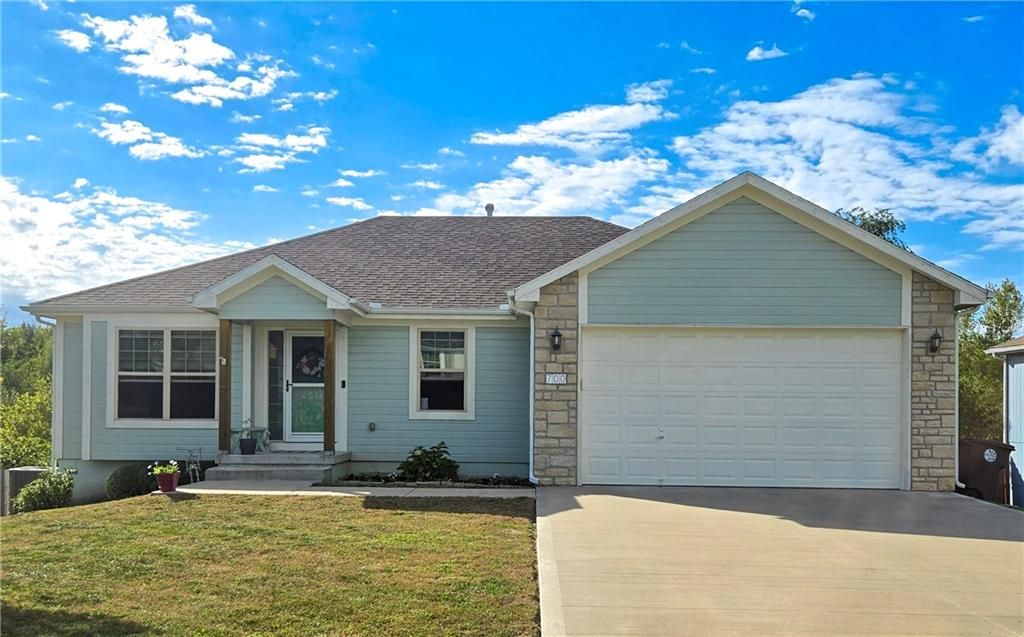 700 Emerson Drive, Belton, MO 64012