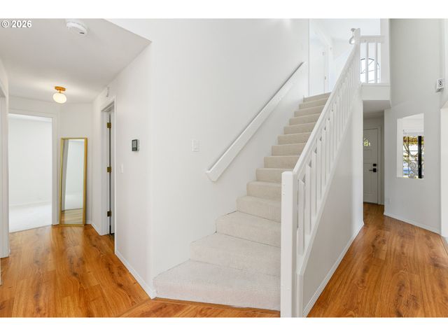 5958 Ne Ray Cir, Hillsboro, OR 97124