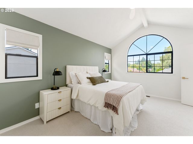 5958 Ne Ray Cir, Hillsboro, OR 97124