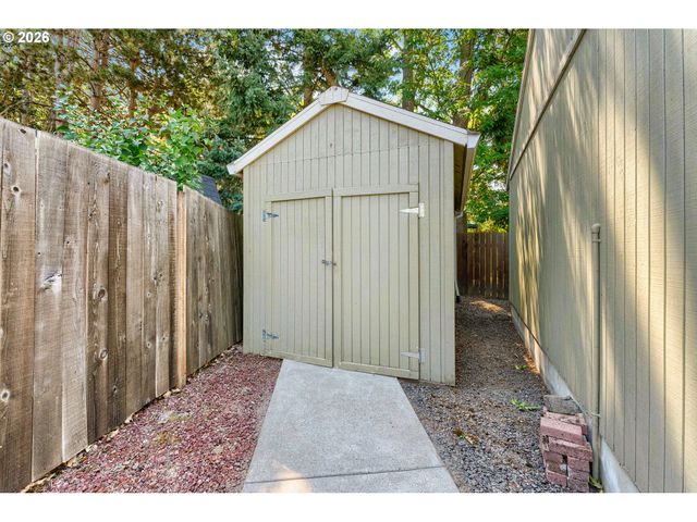 5958 Ne Ray Cir, Hillsboro, OR 97124