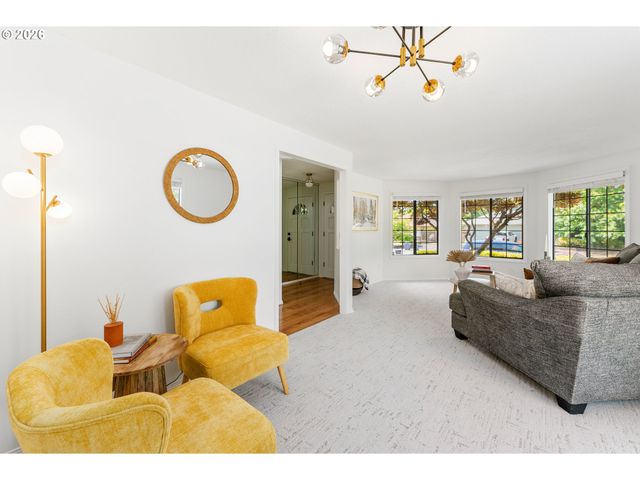 5958 Ne Ray Cir, Hillsboro, OR 97124