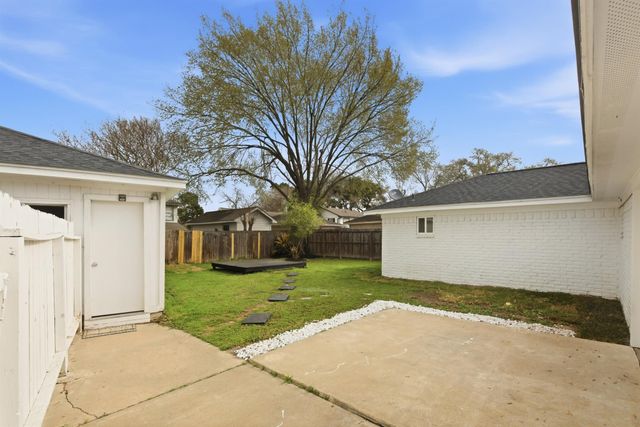 22210 Woodrose Drive, Katy, TX 77450