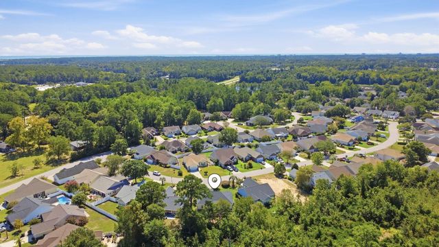 2489 Burning Tree Ln., Little River, SC 29566