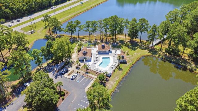 2489 Burning Tree Ln., Little River, SC 29566