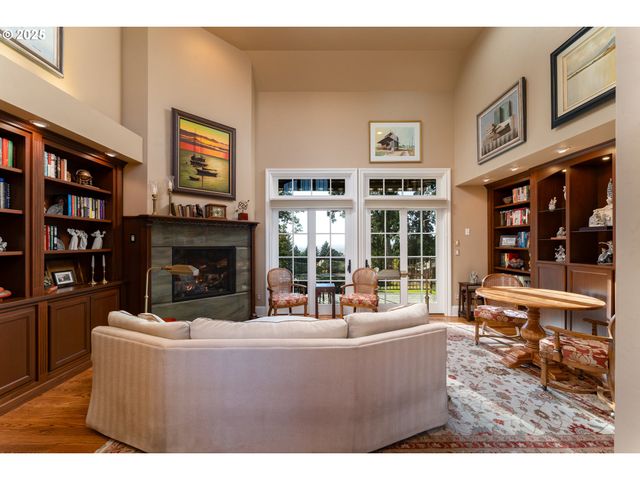 9009 Se EOLA HILLS Rd, Amity, OR 97101