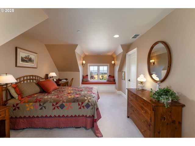 9009 Se EOLA HILLS Rd, Amity, OR 97101