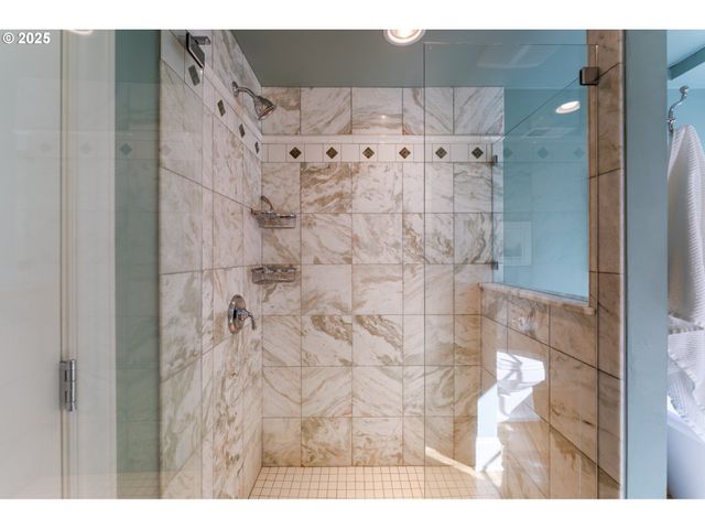 9009 Se EOLA HILLS Rd, Amity, OR 97101