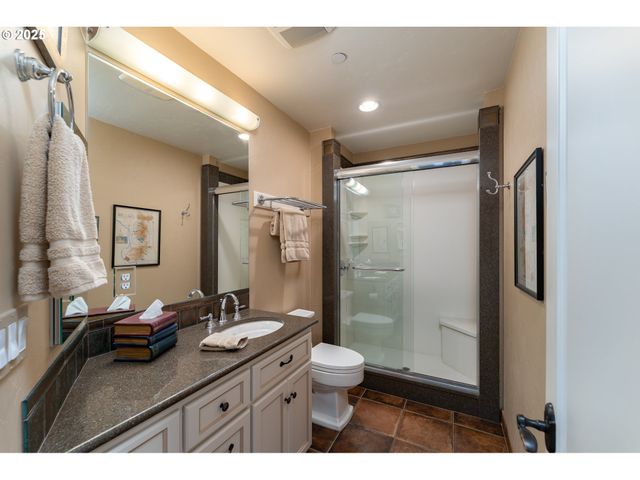 9009 Se EOLA HILLS Rd, Amity, OR 97101