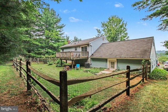 2564 MINDI DR, Manchester, MD 21102
