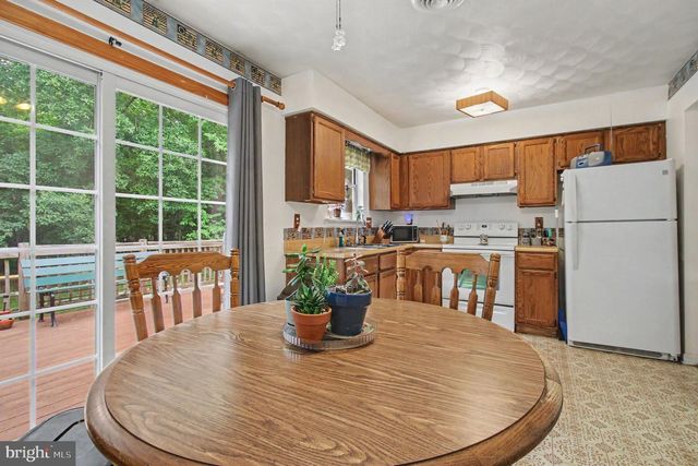 2564 MINDI DR, Manchester, MD 21102