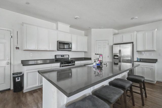 3211 Lennon Way, Stockton, CA 95212