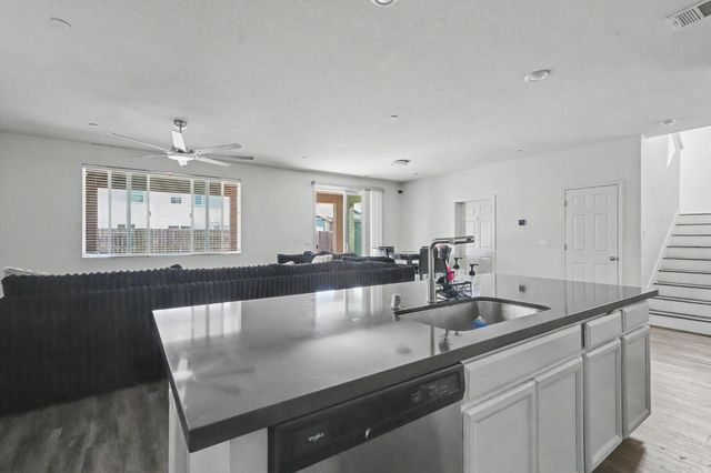 3211 Lennon Way, Stockton, CA 95212