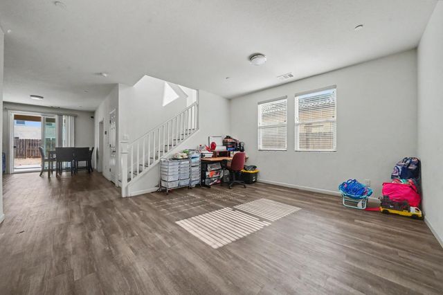 3211 Lennon Way, Stockton, CA 95212