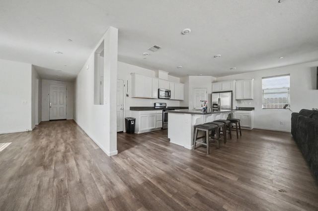 3211 Lennon Way, Stockton, CA 95212