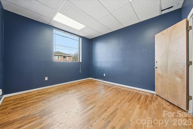 729 1st Avenue SW, Hickory, NC 28602