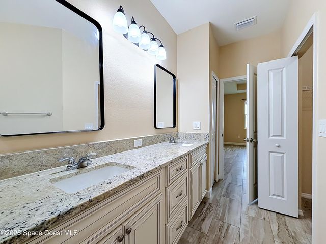 624 Osmosis Drive SW, Palm Bay, FL 32908