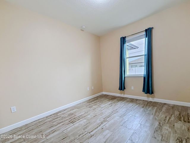 624 Osmosis Drive SW, Palm Bay, FL 32908