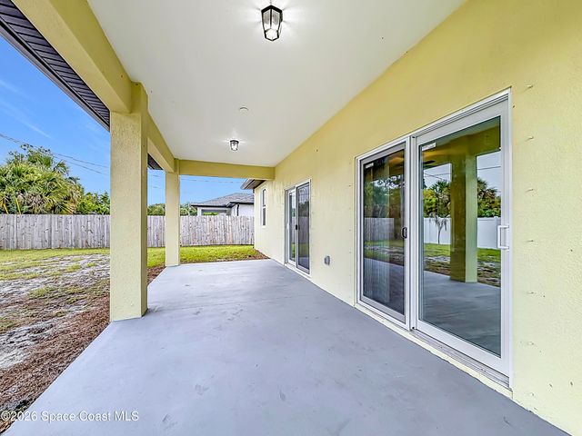624 Osmosis Drive SW, Palm Bay, FL 32908