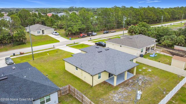 624 Osmosis Drive SW, Palm Bay, FL 32908