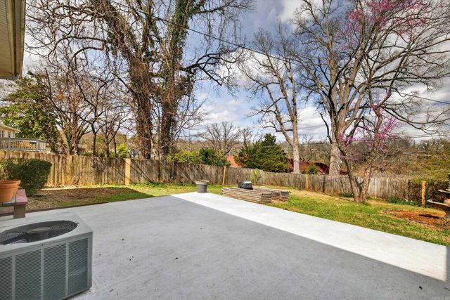 3530 Loch Lane, North Little Rock, AR 72116