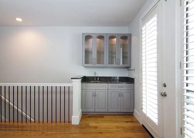 2606 Shelby Avenue 303, Dallas, TX 75219