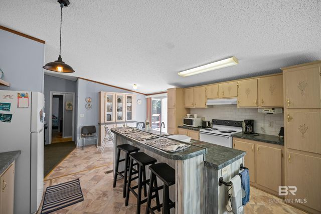 1858 Suavez Drive, Lillian, AL 36549