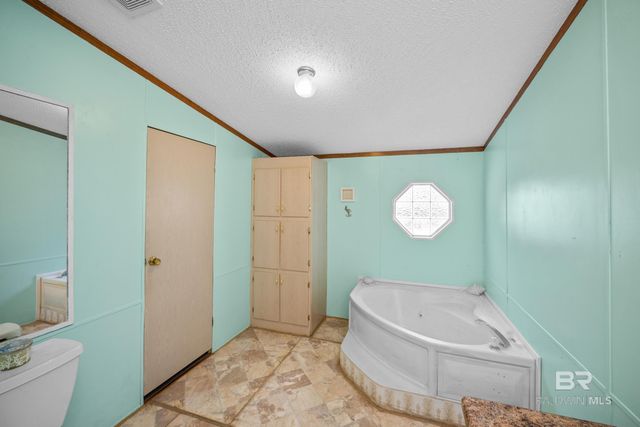 1858 Suavez Drive, Lillian, AL 36549