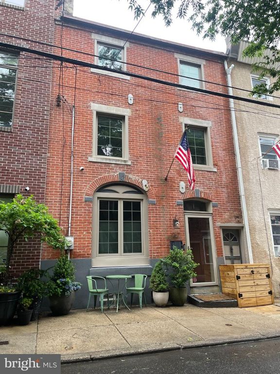 957 N LAWRENCE, PHILADELPHIA, PA 19123 — exterior