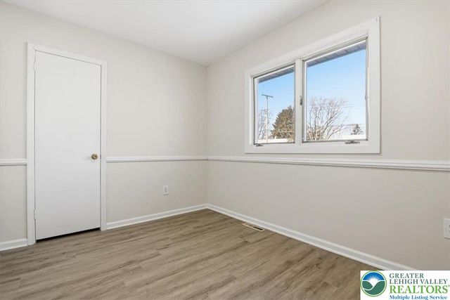 1333 Ridge Trail, Forks Twp, PA 18040