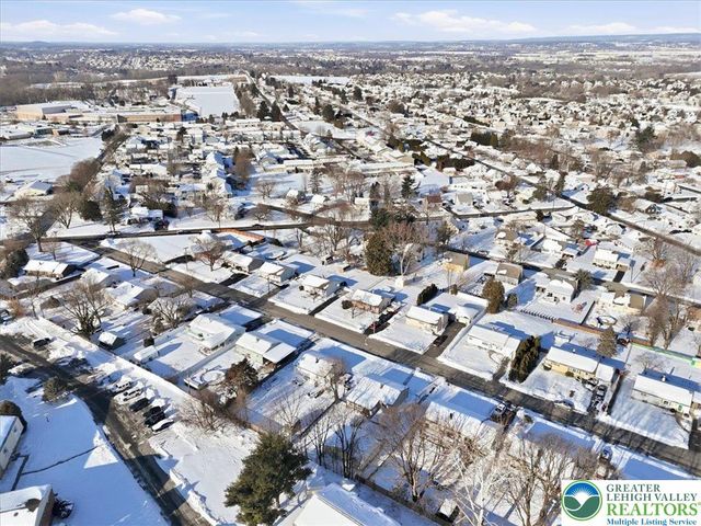 1333 Ridge Trail, Forks Twp, PA 18040