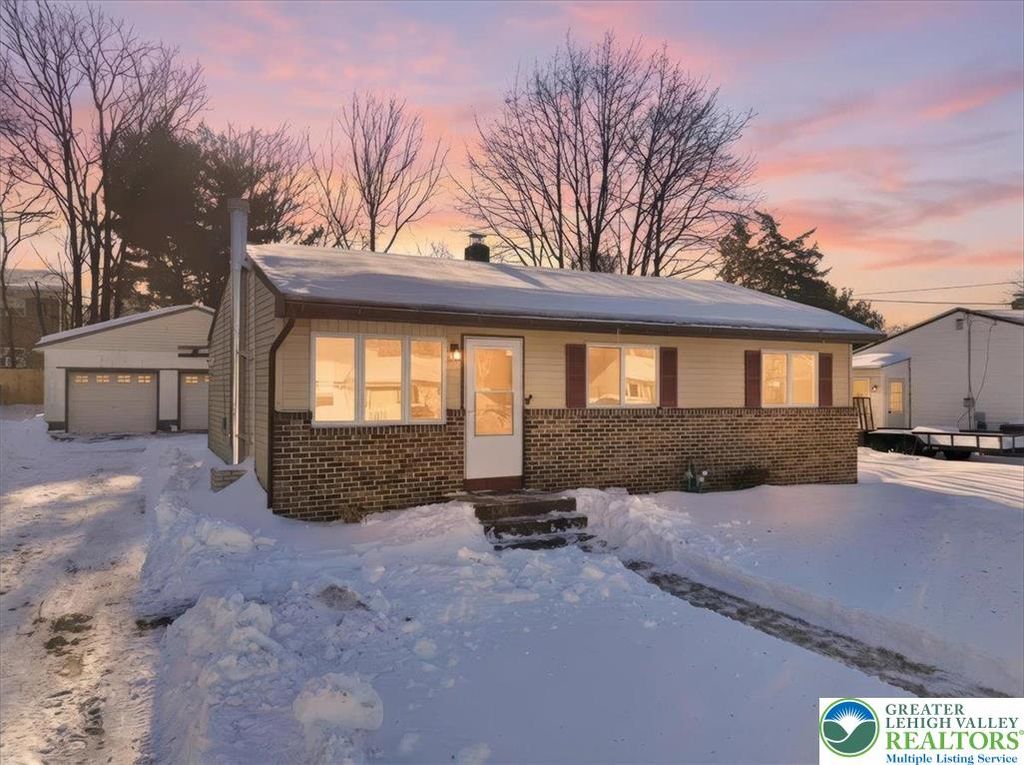 1333 Ridge Trail, Forks Twp, PA 18040