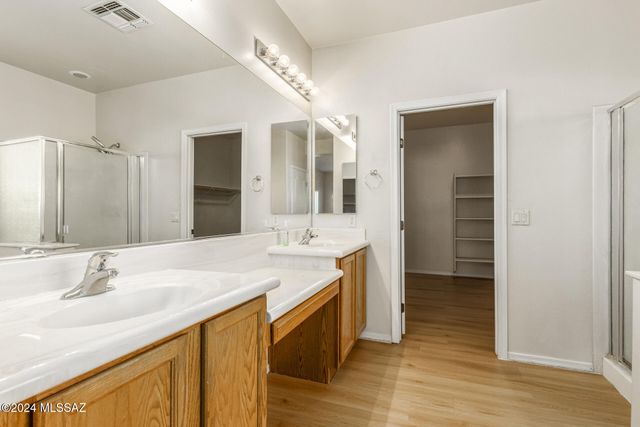 7104 W Amber Burst Court, Tucson, AZ 85743