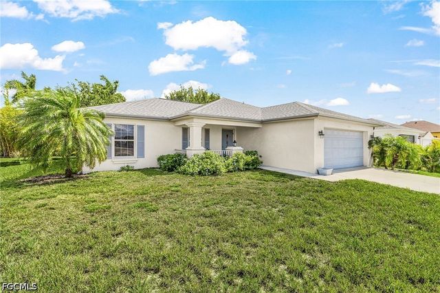 307 NE 25th TER, Cape Coral, FL 33909