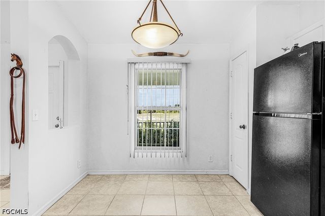 307 NE 25th TER, Cape Coral, FL 33909